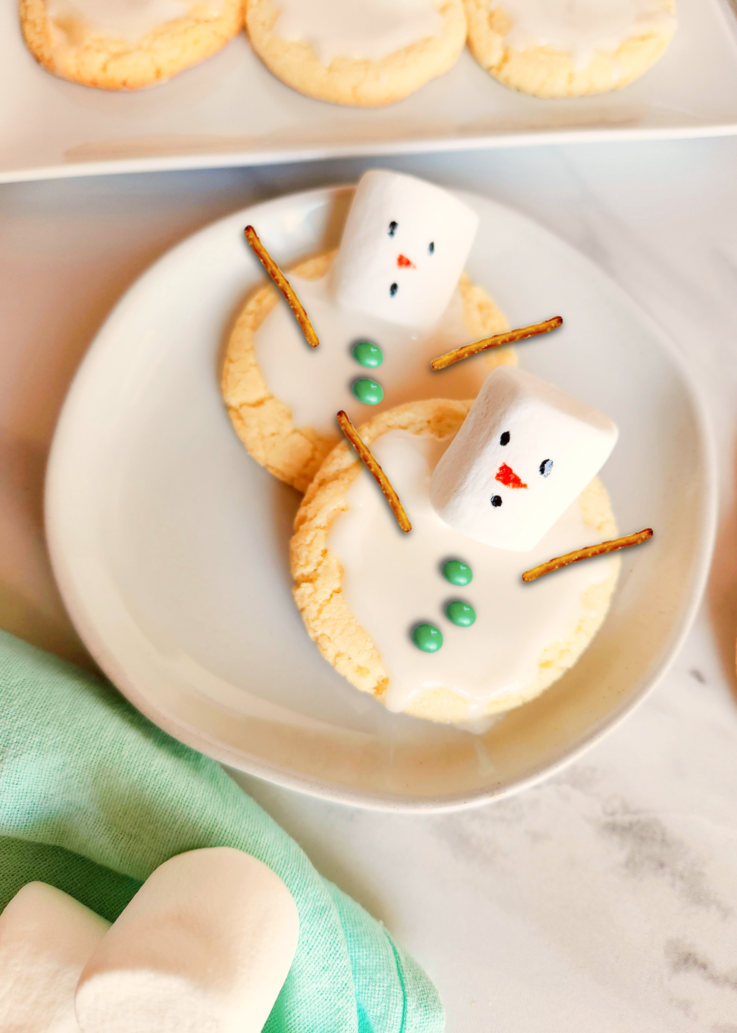 EASY Melted Snowman Cookies Recipe - A Country Girl's Life